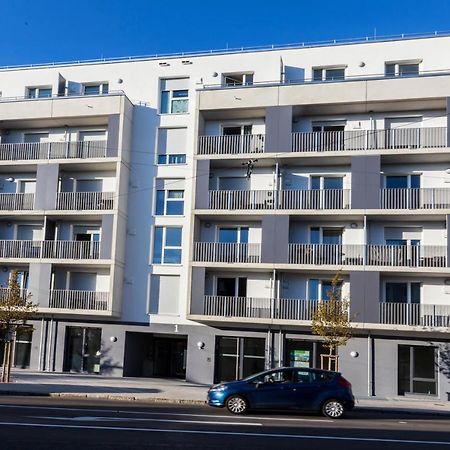 Neu☆Business Apartment☆Messe/Airport☆Tiefgarage Leinfelden-Echterdingen Bagian luar foto