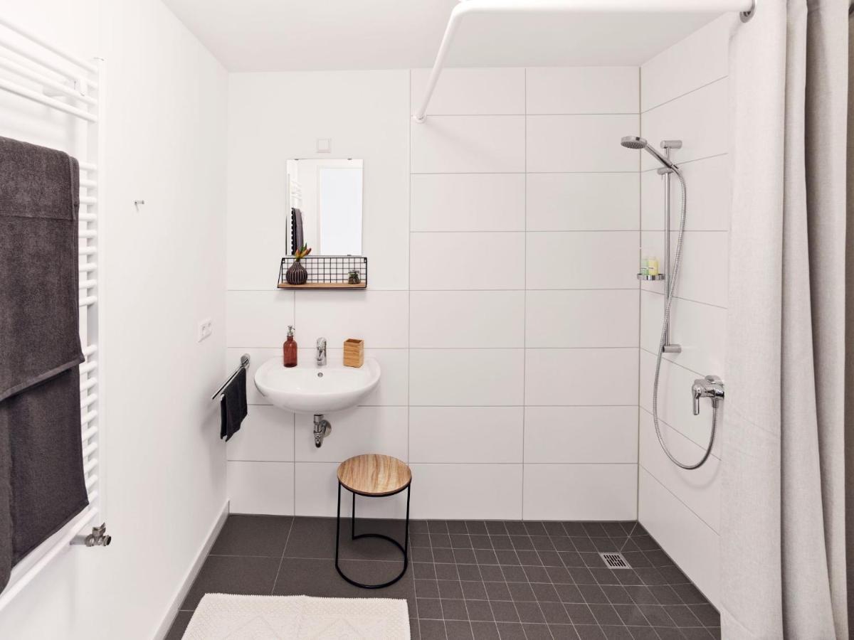 Neu☆Business Apartment☆Messe/Airport☆Tiefgarage Leinfelden-Echterdingen Bagian luar foto